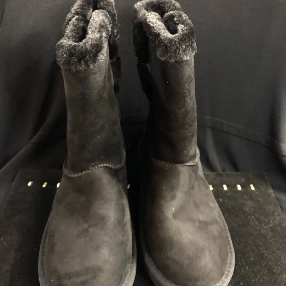 Women’s Black Suede Shearling Mid-Calf Boot